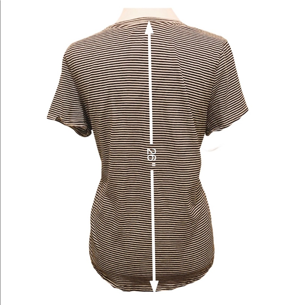 Old Navy Crew Neck T-Shirt Size XL - Picture 3 of 5